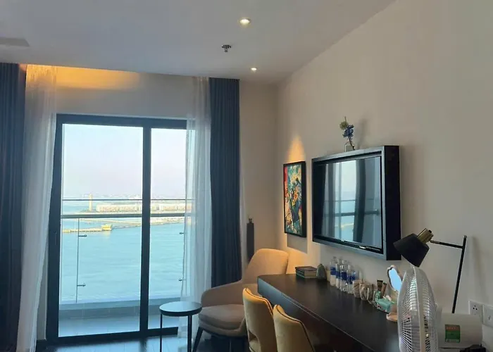 Apartment C- Realhome *
